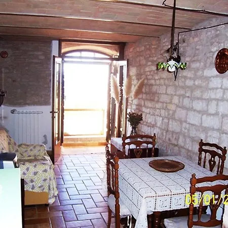 Nel Castello Presso Gubbio * Fossato di Vico