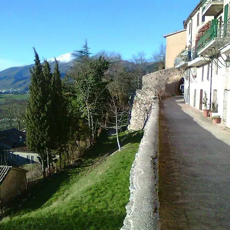 Nel Castello Presso Gubbio *