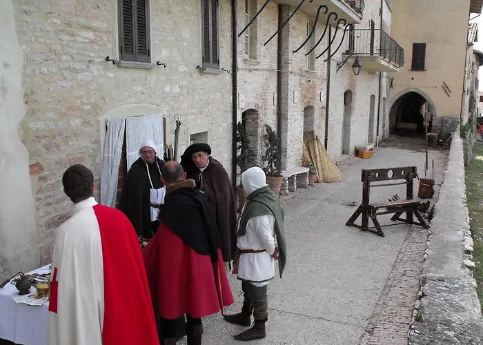 Nel Castello Presso Gubbio Apartamento *
